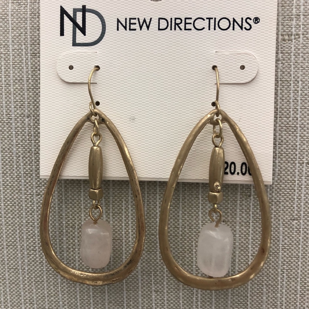 NWT- New Direction Earrings gold/bronzer SandStone